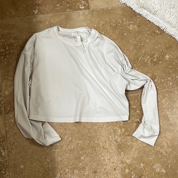 Lululemon cropped muscle love long sleeve tee - Picture 1 of 5